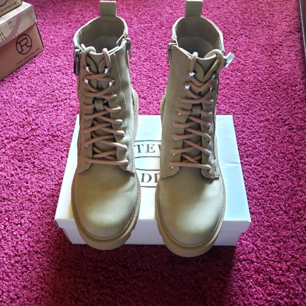 Espirit Jayla Combat Boots